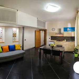 Appartamento Casa Rossi, Napoli
